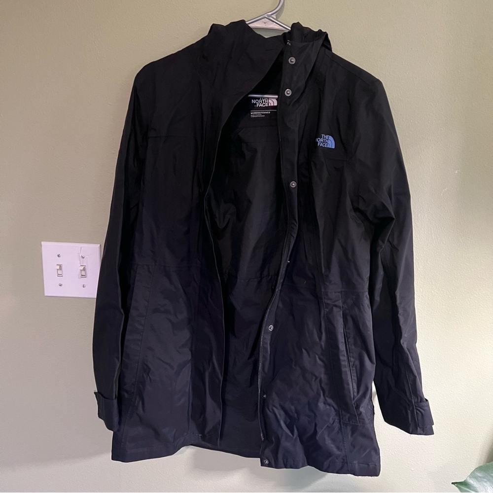 North face rain jacket - Picture 1 of 9